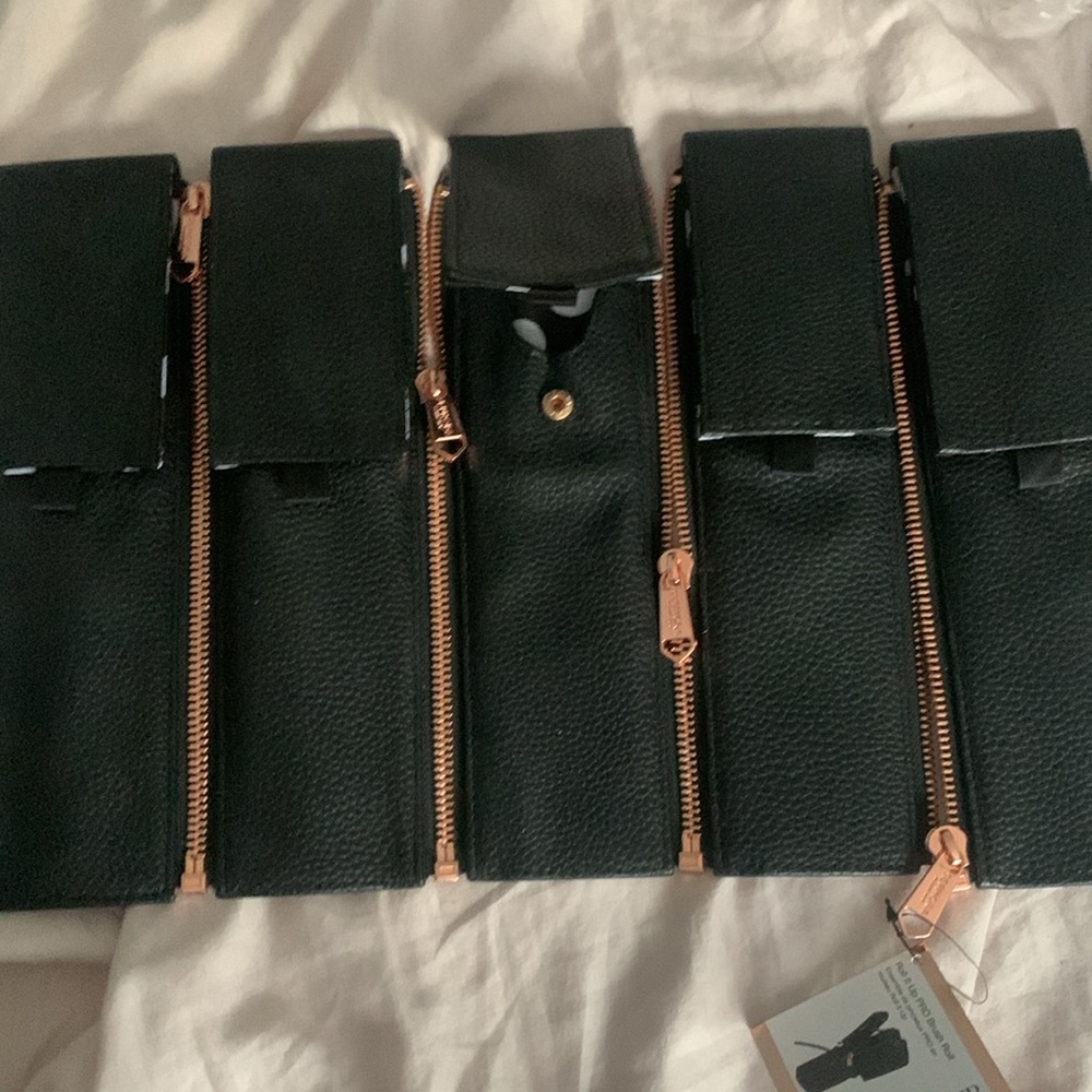 Sephora beauty insider rolli it up PRO brush roll